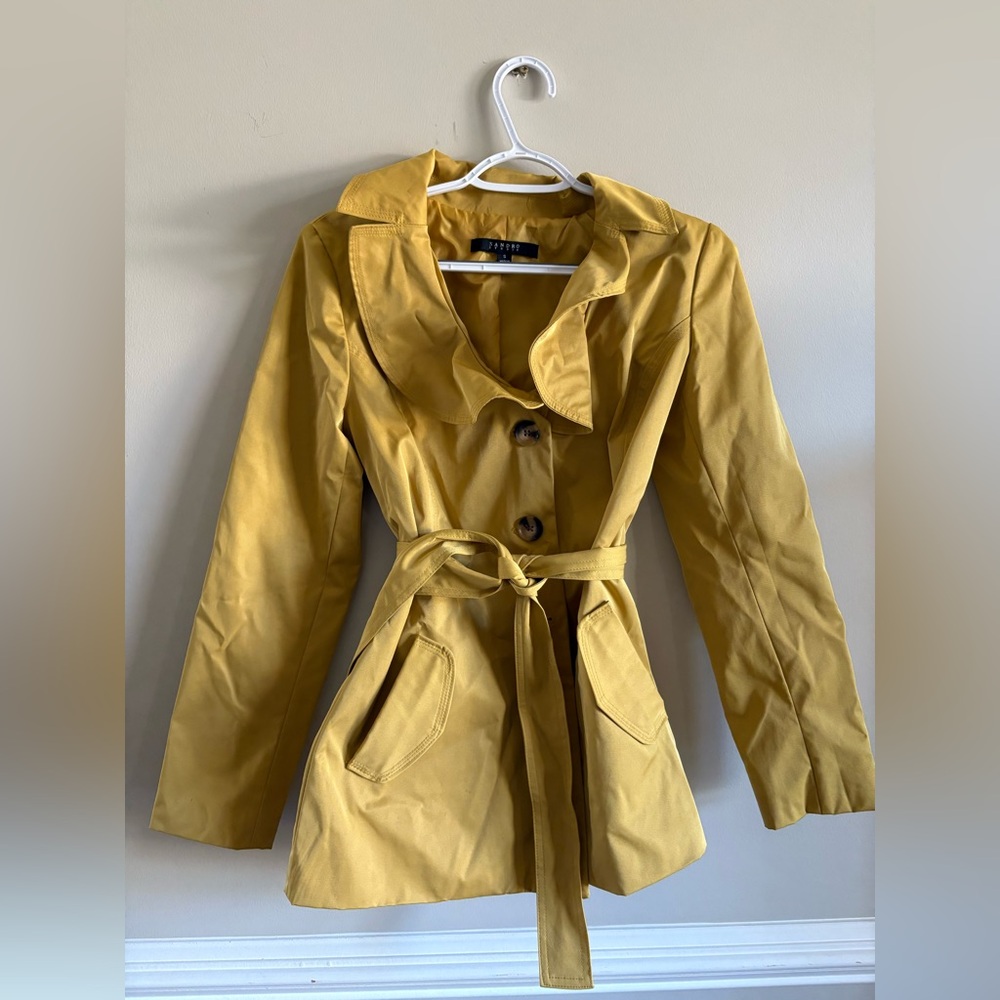 Sandro Studio trench small, great condition. Y2K